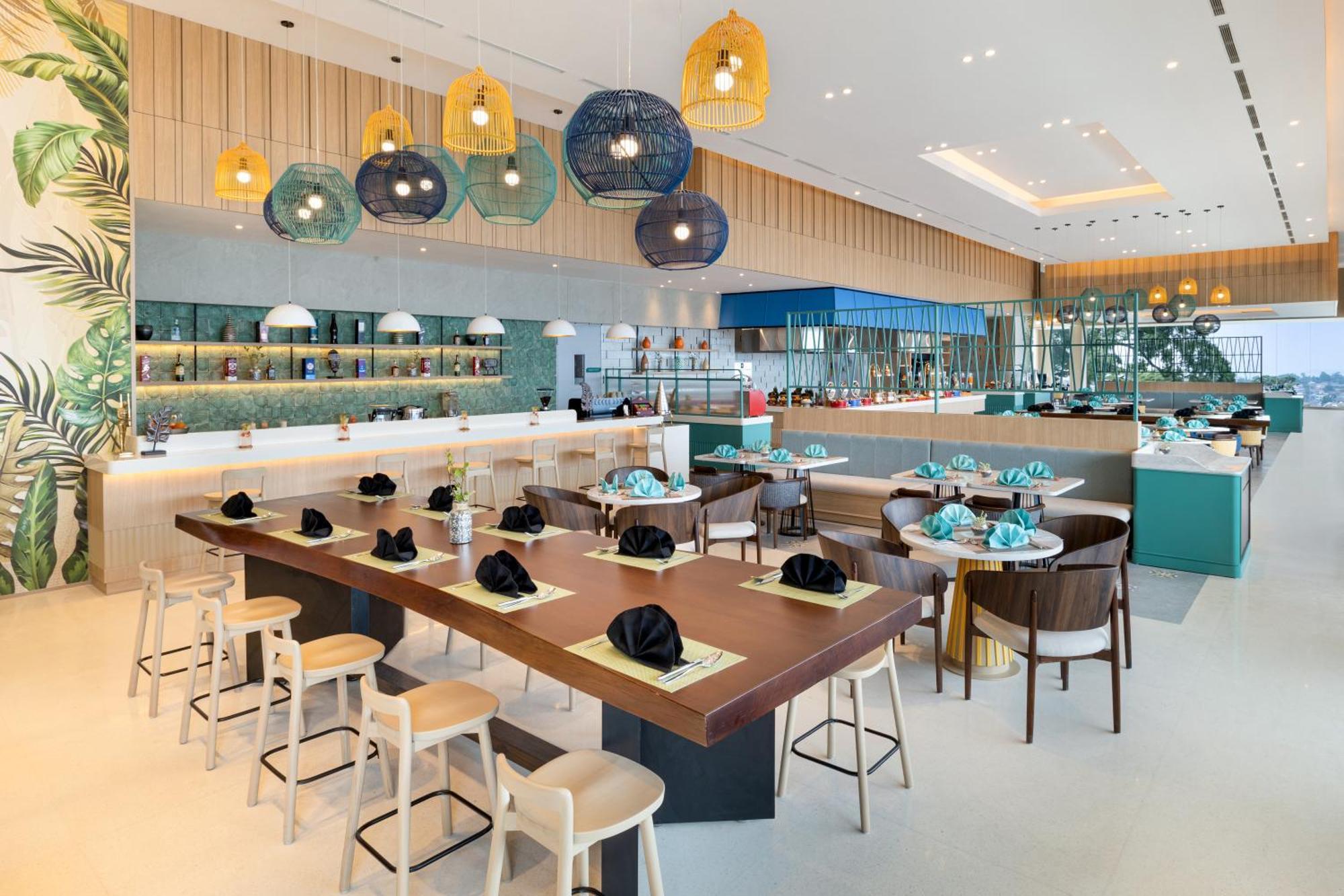 Holiday Inn Lampung Bukit Randu By Ihg Bandar Lampung Exterior photo